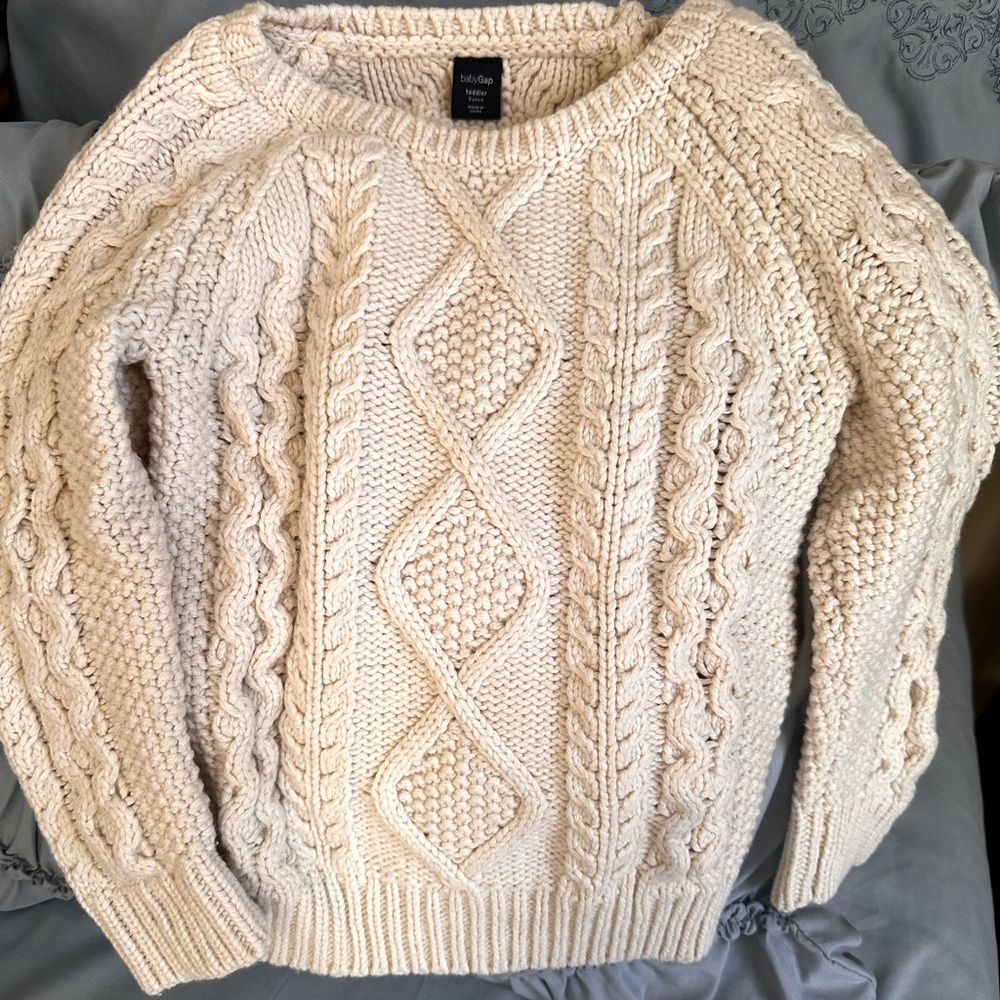 Baby GAP Size 3 cable knit sweater
